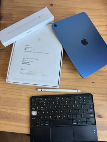 Ipad 11° geração 128gb com acessórios