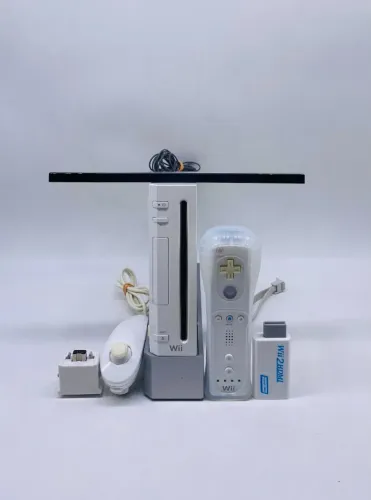 Nintendo Wii Branco Usado Desb Sem Caixa + 30 Jogos Paralelos