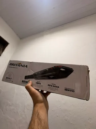 Aspirador De Pó Portátil Bas01 Pó E Água Bivolt 60w Britânia Cinza