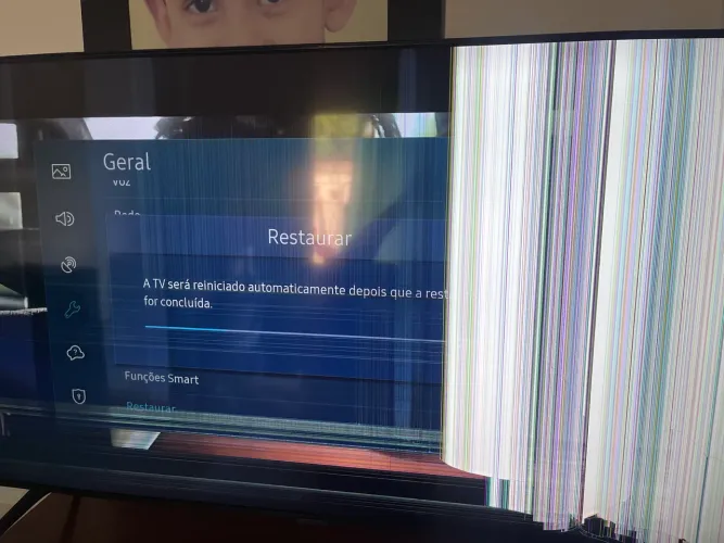 Tv 50 polegadas Samsung UN50AU7700G tela quebrada , escuto proposta 