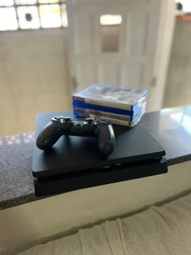 PS4
