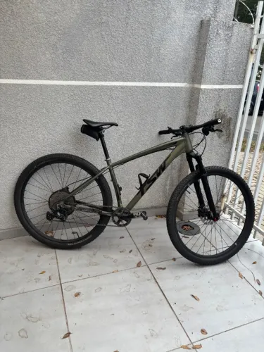 TSW Aro 29 SLX 12v | Suspensão a Ar | Rodas VZAN/Novatec | Tubeless | Peso 13 kg.