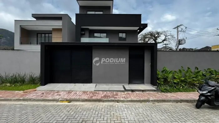 Casa Contemporânea à Venda em Vargem Pequena | 5 Suítes,
