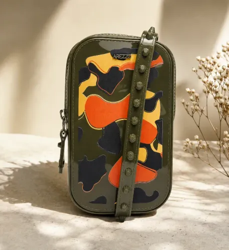 Mini Bolsa Camuflada Verde Porta-Celular Arezzo Original