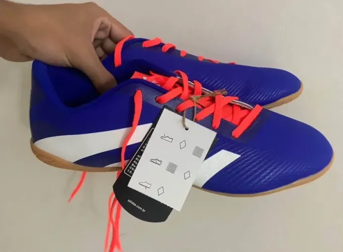 chuteira Adidas Predator Essentials 24.5 nova, tamanho 44