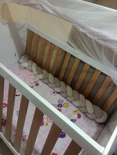 Berço, novo com o colchão, está novo usado pouca vezes , quem comprar dou com o conjunto.