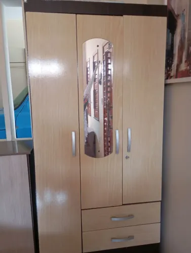 Vende-se guarda roupa