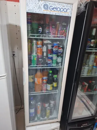Refrigerador vertical 230L branco 110v Gelopar