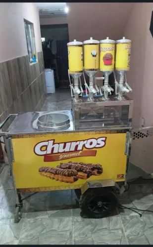 Vendo um carrinho de churros