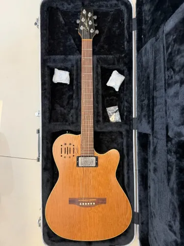 Godin A6 Ultra Violão/Guitarra Híbrido + Hard Case e Bag