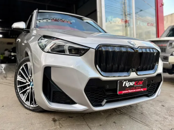 BMW IX1 Xdrive 30 M Sport (elétrico) 2024