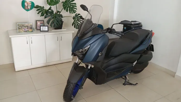 Linda xmax praticamente sem uso só 400 km rodados