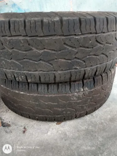 Pneus 245/70/R16 111T