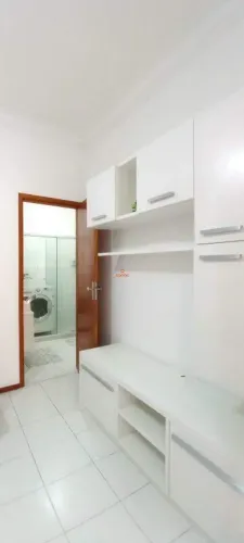 Sala e quarto na Rua do Catete 344 - Flamengo