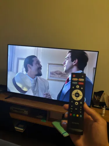SMART TV AIWA 43?
