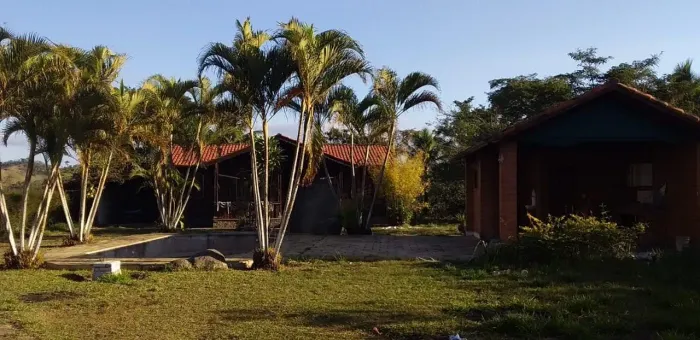 Ótima granja em simao Pereira 