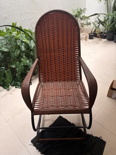 Cadeira de balanço vime pvc