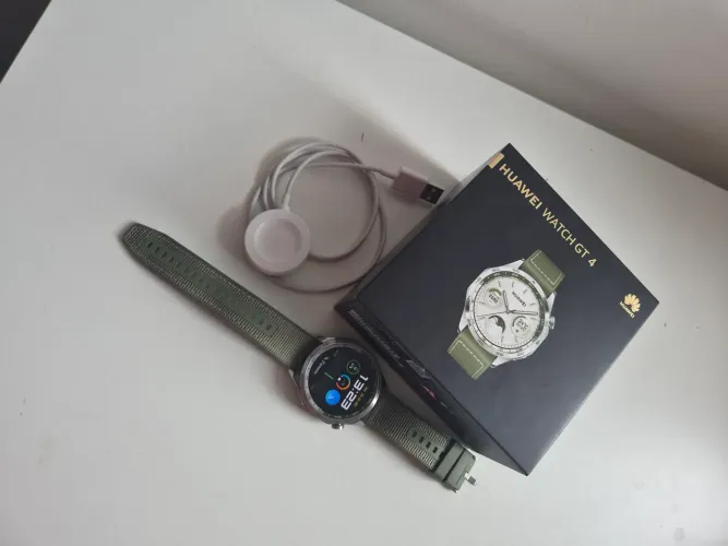 Smartwatch Huawei Watch GT 4 - Impecável!