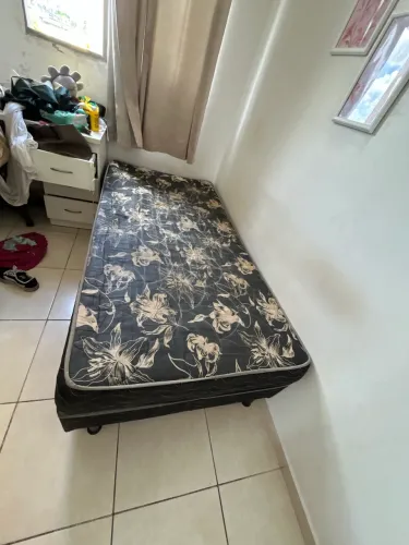 DOAÇÃO - Cama Solteirão