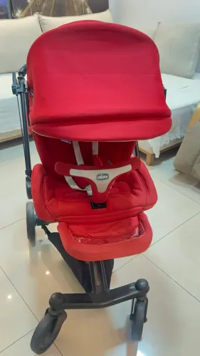Carrinho trio marca Chicco