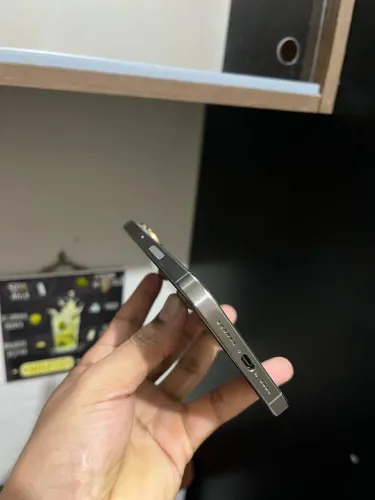 Iohone 15 pro max 256gb bateria 85% sem marcas de uso! Com caixa e documento.