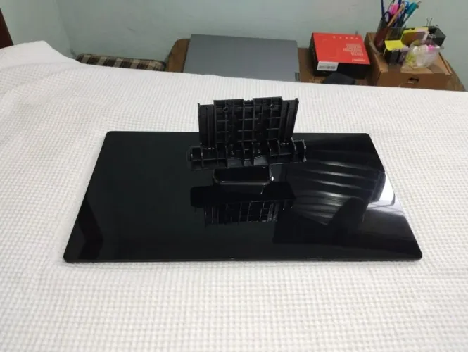 Base Pedestal Mesa para TV LG 32 - (Série LD)