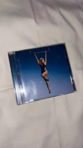 Cd Miley Cyrus - Endless Summer Vacation IMPORTADO