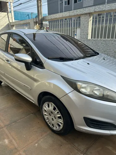 Ford Fiesta 1.5 16V Flex Mec. 5P 2015