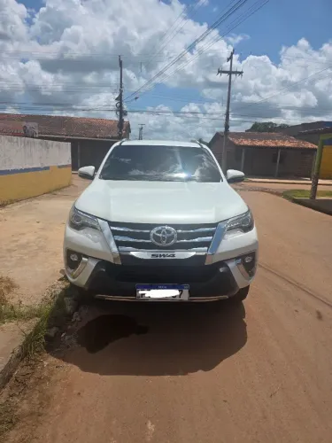 Toyota Hilux SW4 SRX 4X4 2.8 TDI 16V Dies. Aut. 2019