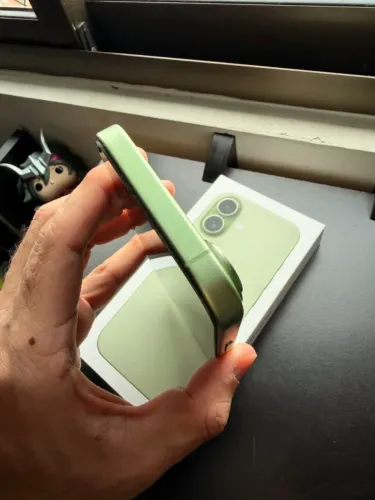 iPhone 17 Verde - 256GB com Garantia e NF (Único dono)