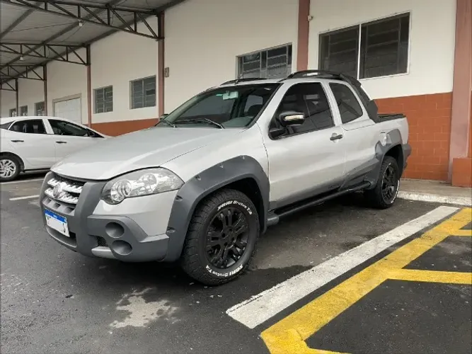 Fiat Strada Adventure1.8/ 1.8 Locker Flex CD 2010
