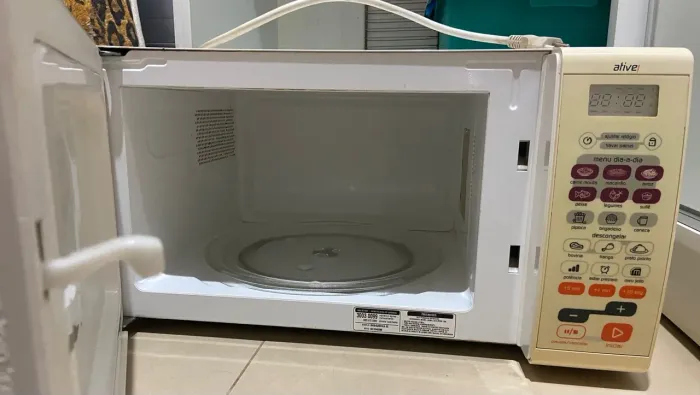 Microondas Brastemp, 27 litros