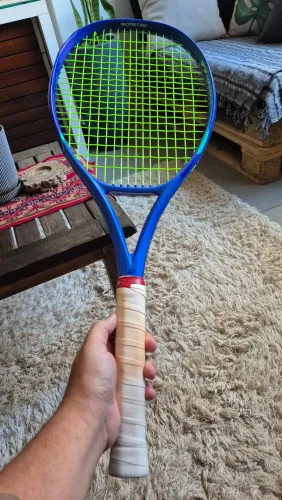 Raquete Yonex Ezone 300+ Plus 2025