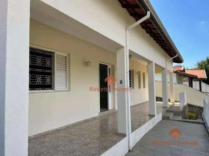 Casa à venda, 230 m² por R$ 750.000,01 - Jardim Primavera - Serra Negra/SP