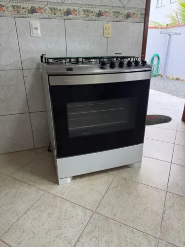 Fogão Brastemp 5 bocas inox com mesa de vidro - excelente estado