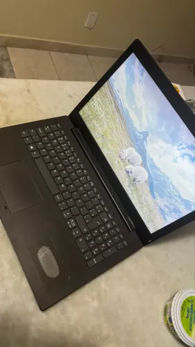 Notebook Lenovo em perfeito estado