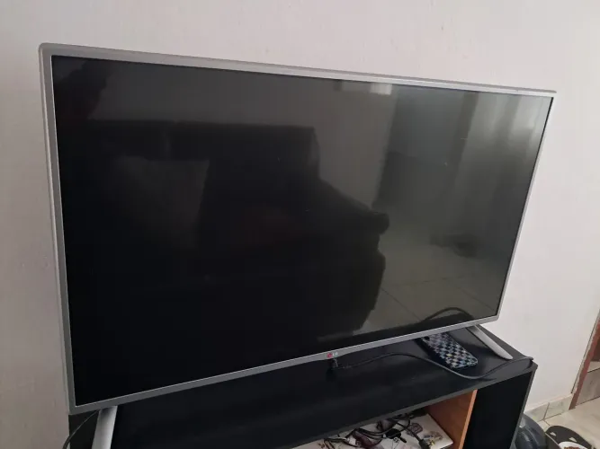 Televisão 42 polegadas Lg com Led da tela queimados
