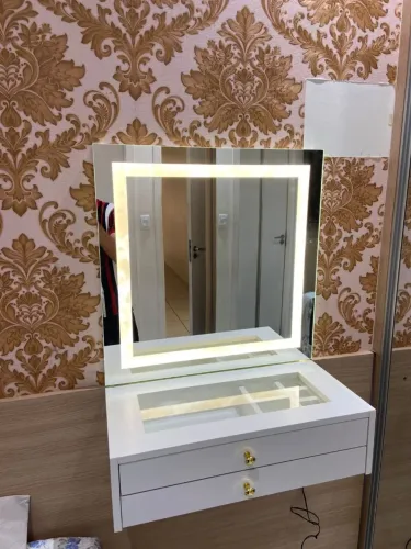 Camarim penteadeira promoção aproveite a pronta entrega instalação grátis ?