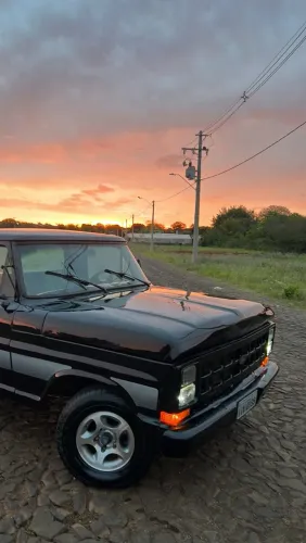 Ford F-1000 Super Diesel / Super Diesel Turbo 1985