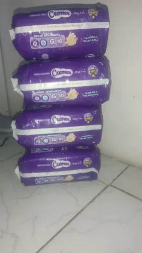 Vendo ou troco fraldas por outra marca 