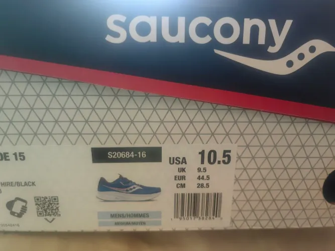 Tênis SAUCONY 42