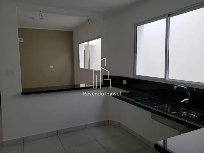 Imperdível Sobrado à Venda em São Paulo-SP, Jardim Vivan! 3 Quartos, 1 Suíte, 4 Banheiros,