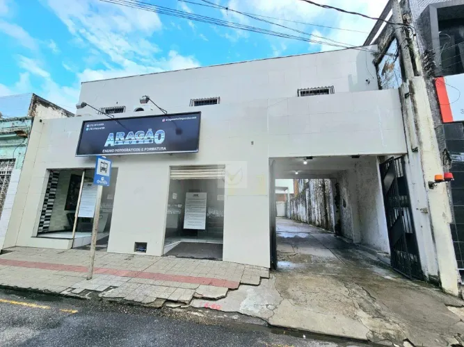 Oportunidade: Ponto Comercial no Centro de Aracaju/SE com 13 vagas privativas de garagem