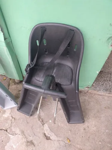 Cadeirinha de bicicleta para carregar crianças