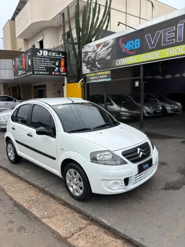 Citroen C3 GLX 1.4/ GLX Sonora 1.4 Flex 8V 5P 2012
