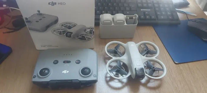 Drone Dji Neo Combo Fly More 