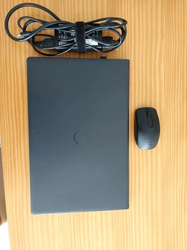 Notbook Dell Inspiron 15 3520 - i5 - 16gb RAM 
