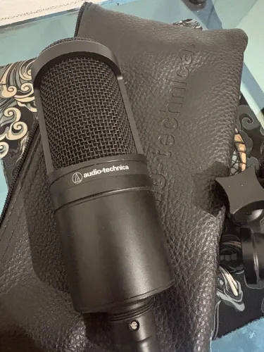Microfone Áudio Technica AT2020