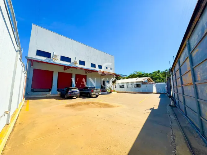 Galpão frigorífico à venda com capacidade para 400 toneladas  estrutura completa para arma