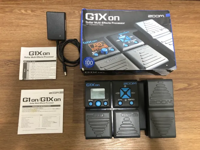 Pedaleira Zoom G1Xon